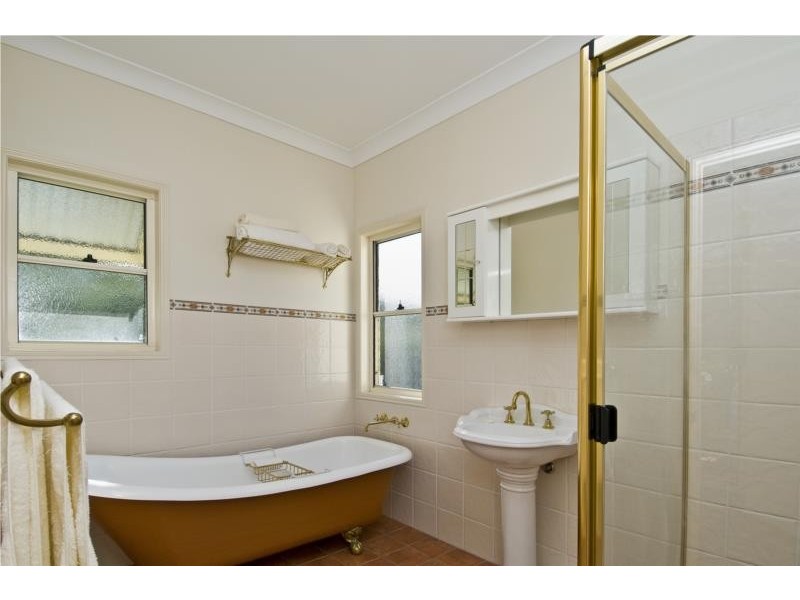 17 Timberview Drive, Wongawallan QLD 4210