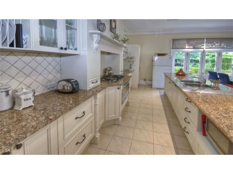 76-76a Gladstone Road, Leura NSW 2780