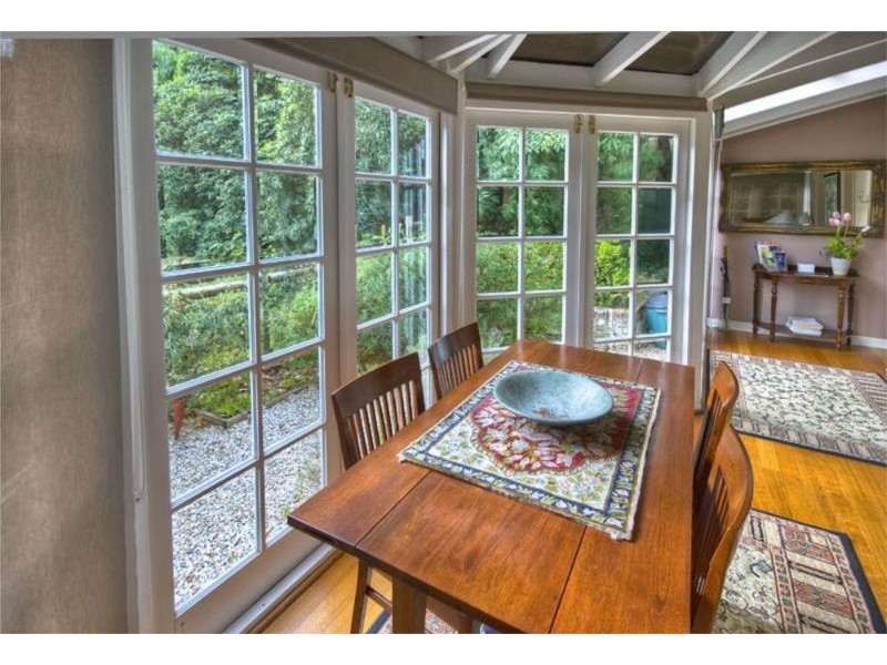 76-76a Gladstone Road, Leura NSW 2780