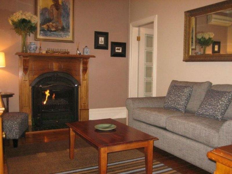 76-76a Gladstone Road, Leura NSW 2780