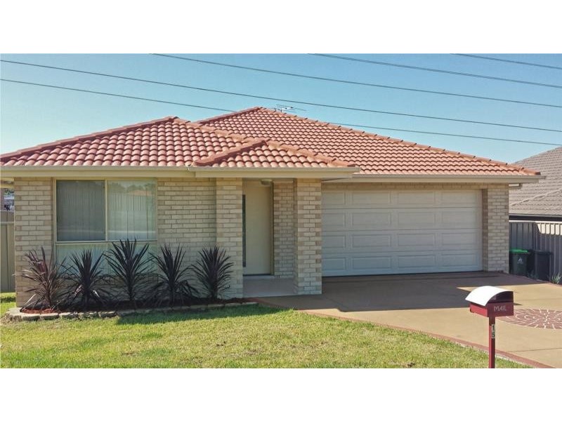 15 Kippax Street, Cameron Park NSW 2285