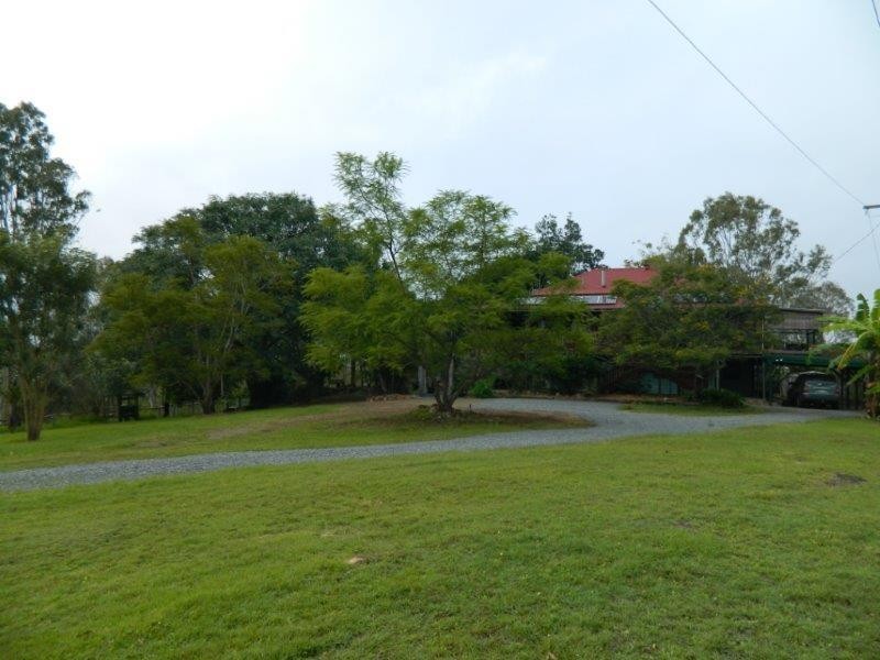 23 Sues Road, Horse Camp QLD 4671