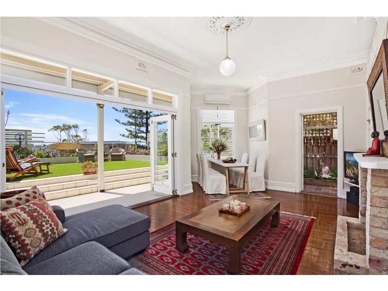 6 Augusta Road, Manly NSW 2095
