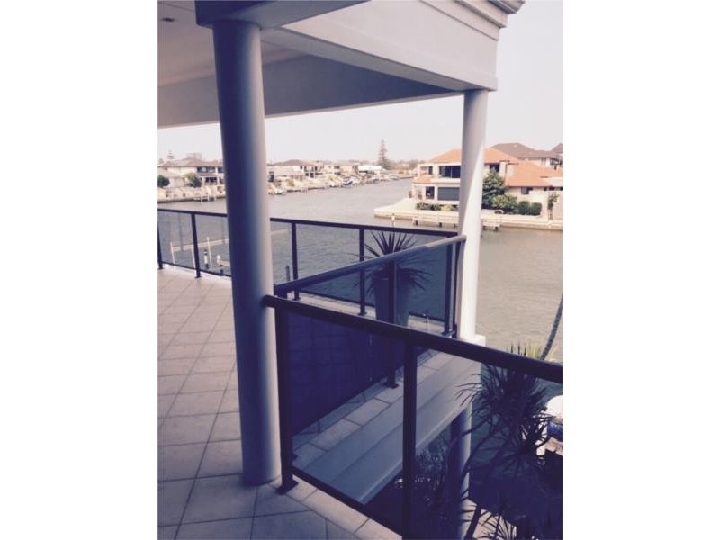 9 Santavea Mews, Halls Head WA 6210