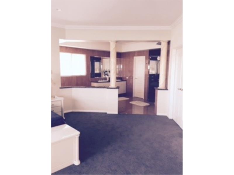 9 Santavea Mews, Halls Head WA 6210