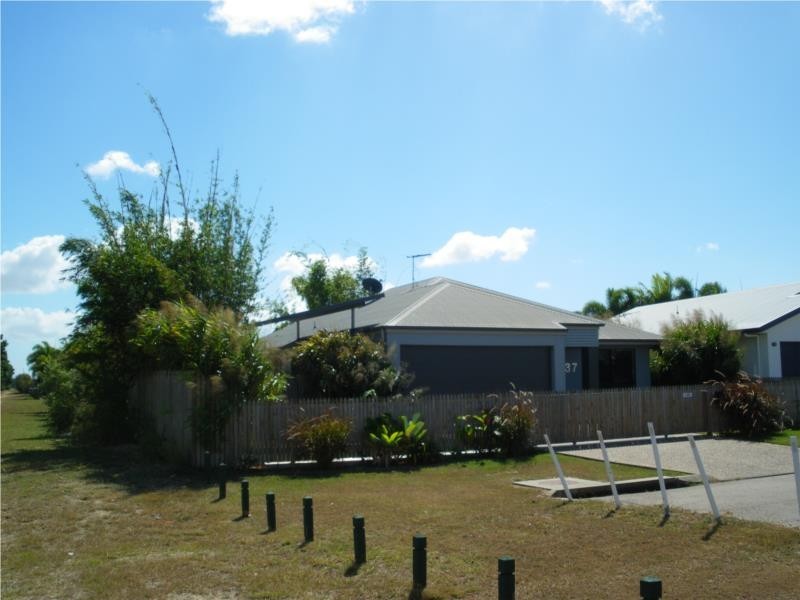 37 Fitzgerald Crescent, Kirwan QLD 4817