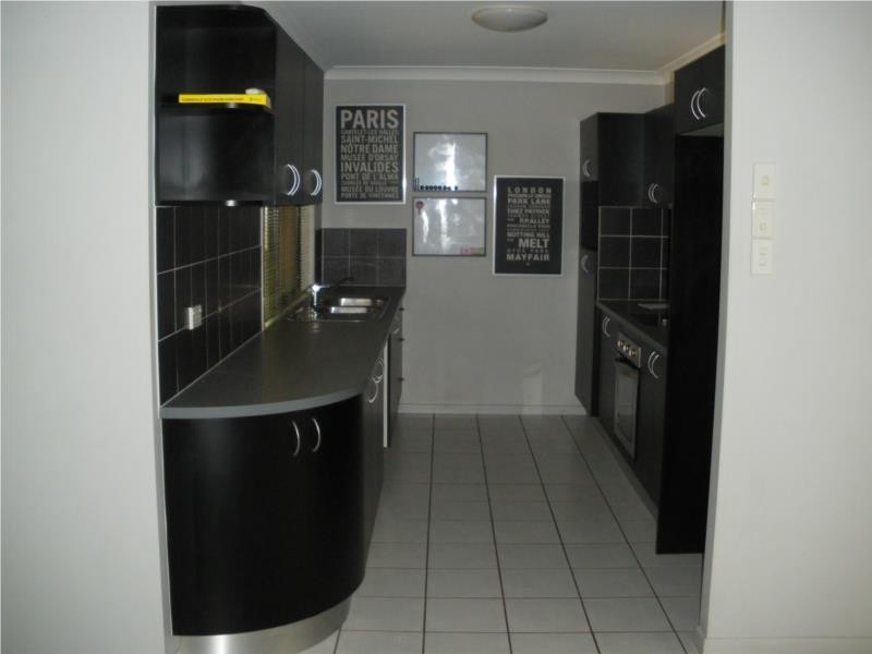 37 Fitzgerald Crescent, Kirwan QLD 4817