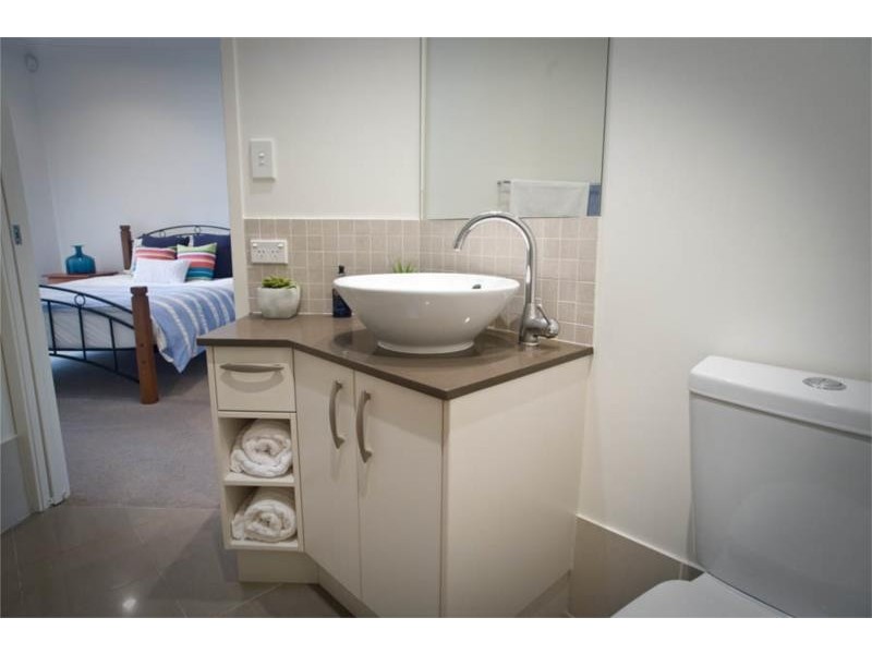 2 Malcomia Street, Redland Bay QLD 4165