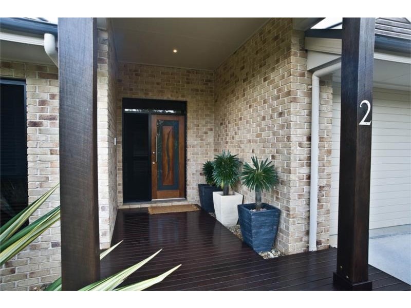 2 Malcomia Street, Redland Bay QLD 4165