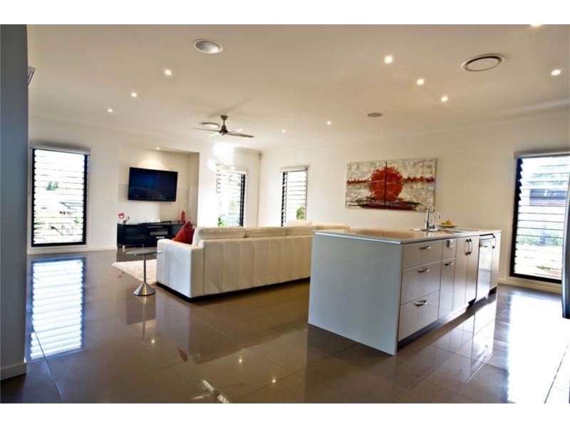 2 Malcomia Street, Redland Bay QLD 4165