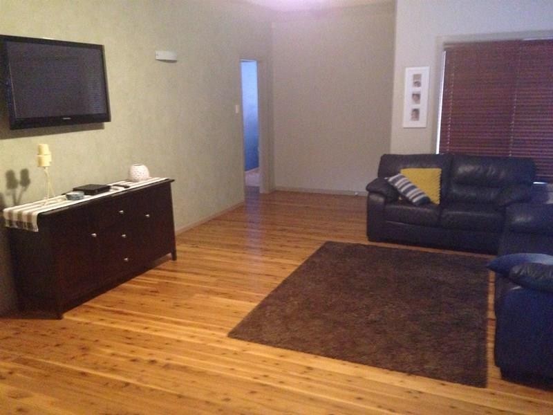 20 Lovett Avenue, Dubbo NSW 2830