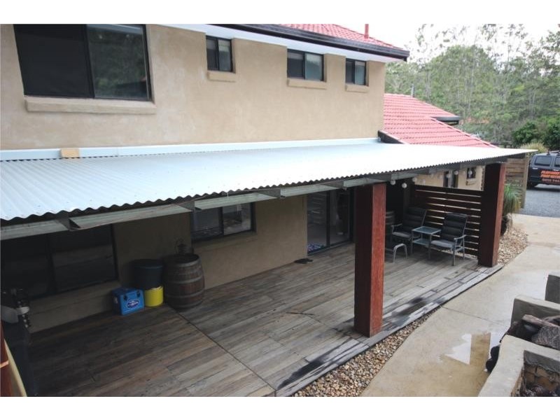 24 Walker Drive, Kooralbyn QLD 4285