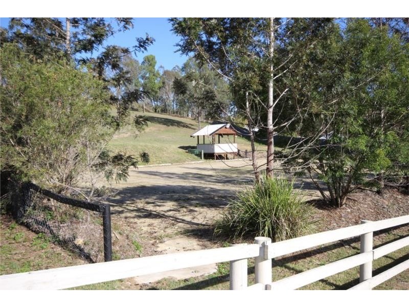 24 Walker Drive, Kooralbyn QLD 4285