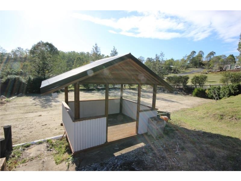 24 Walker Drive, Kooralbyn QLD 4285