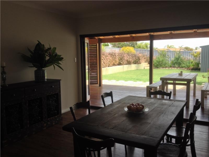 5 Smugglers Pass, Drummond Cove WA 6532