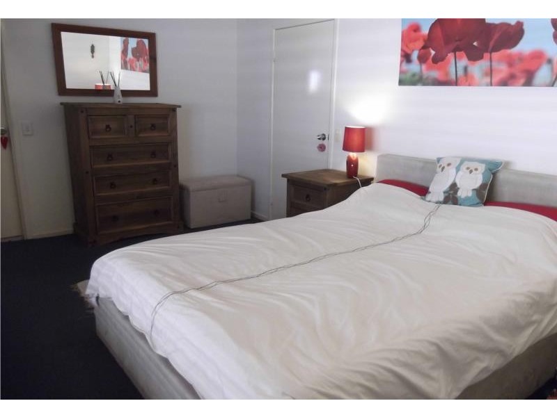 22 Bluejay Street, Burleigh Waters QLD 4220