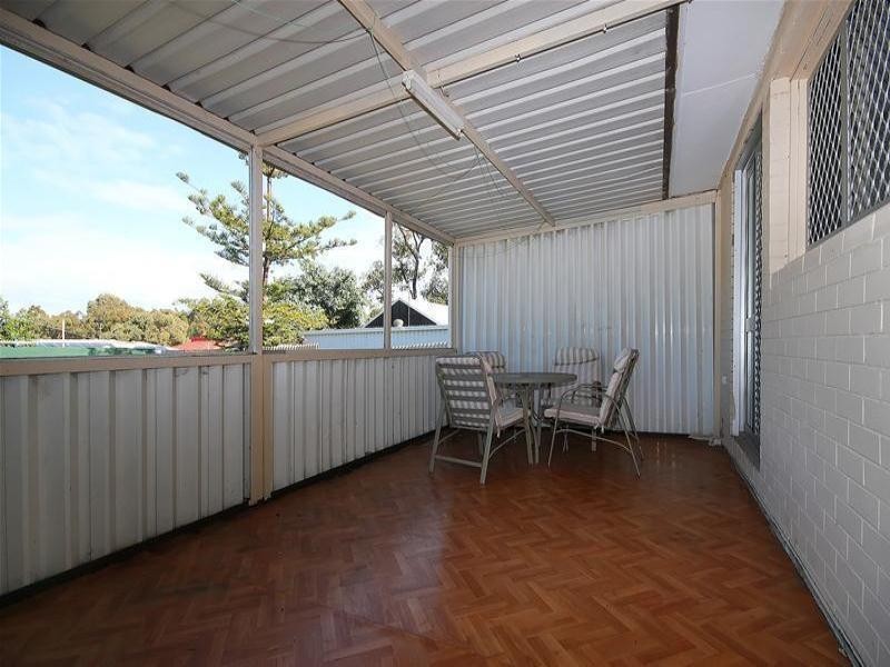 6 Keeley Way, Girrawheen WA 6064