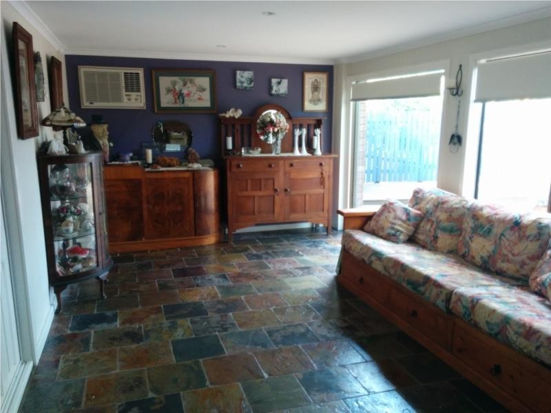 16 Andrew Road, Valentine NSW 2280