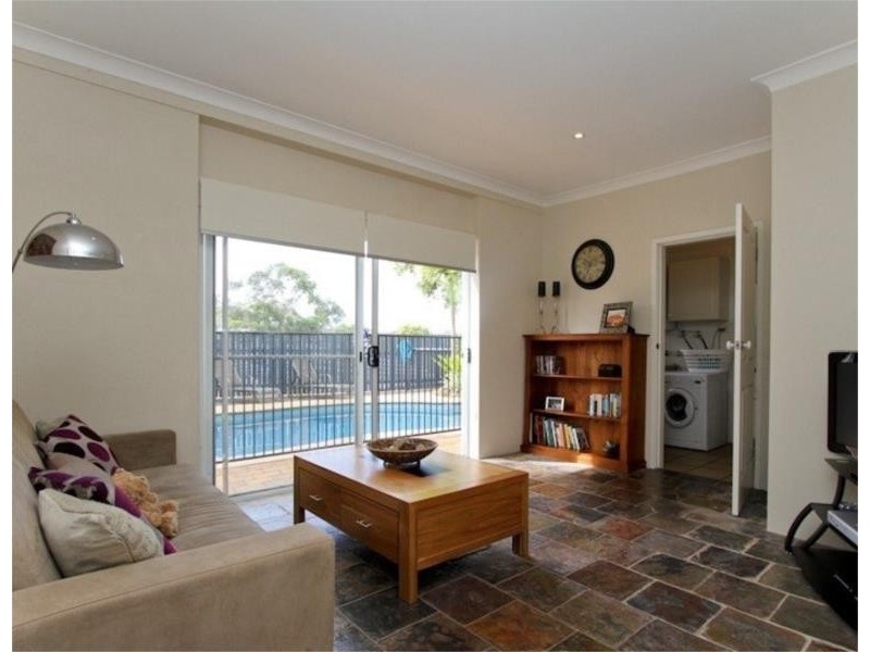 16 Andrew Road, Valentine NSW 2280