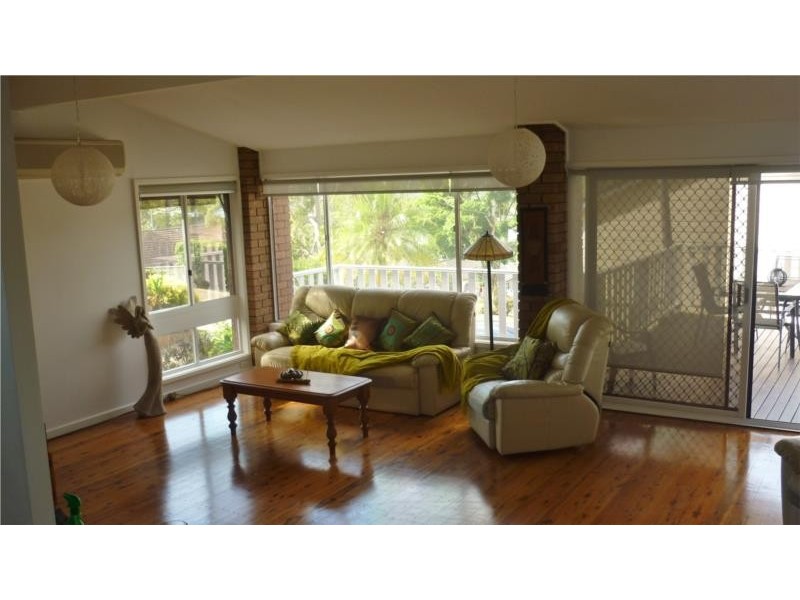 16 Andrew Road, Valentine NSW 2280