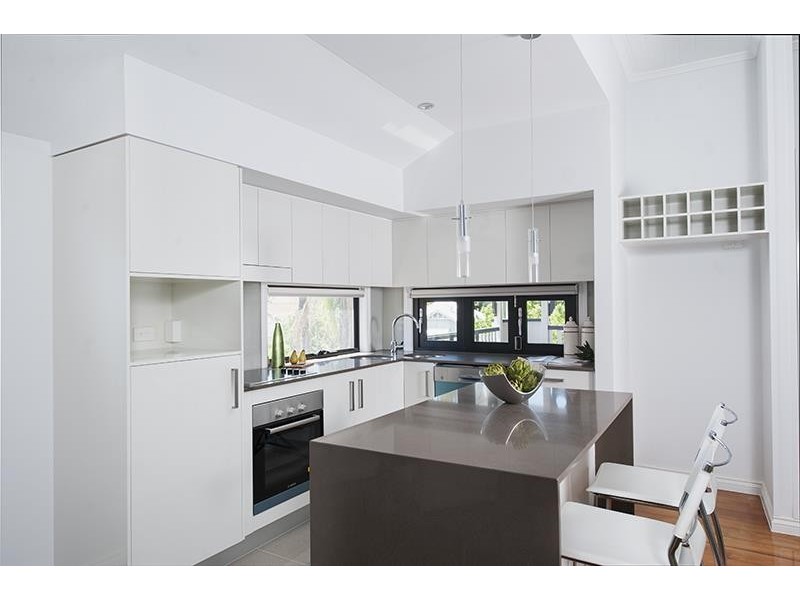 47 Macaulay Street, Coorparoo QLD 4151