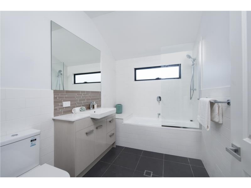 47 Macaulay Street, Coorparoo QLD 4151