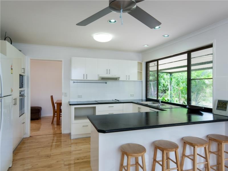 10 Weyba Court, Petrie QLD 4502