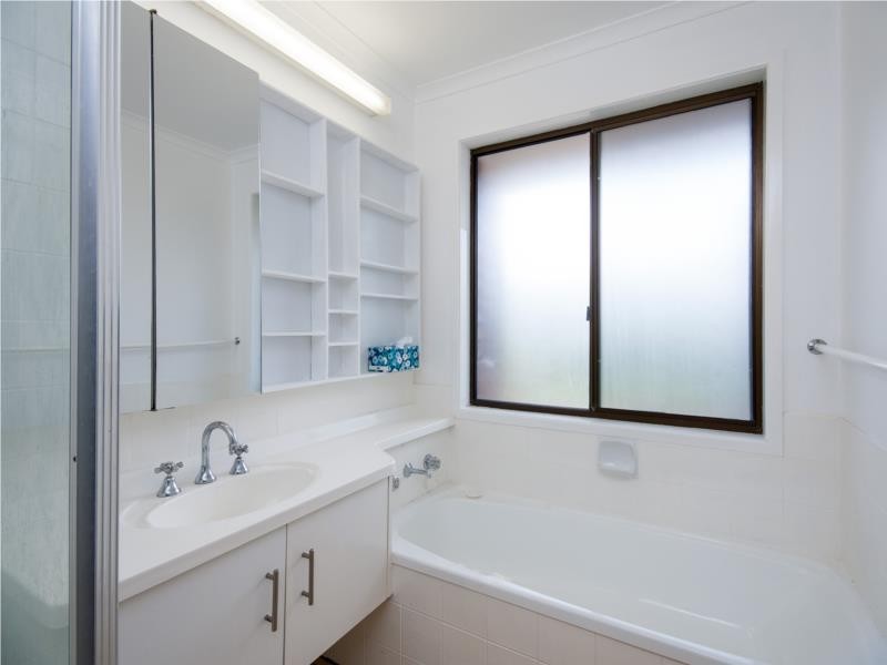 10 Weyba Court, Petrie QLD 4502