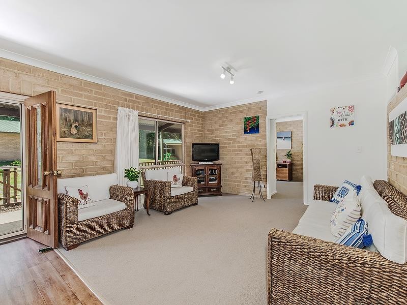 89 Black Pinch Road, Pomona QLD 4568