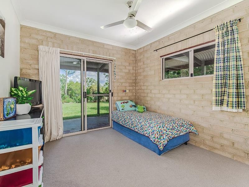 89 Black Pinch Road, Pomona QLD 4568