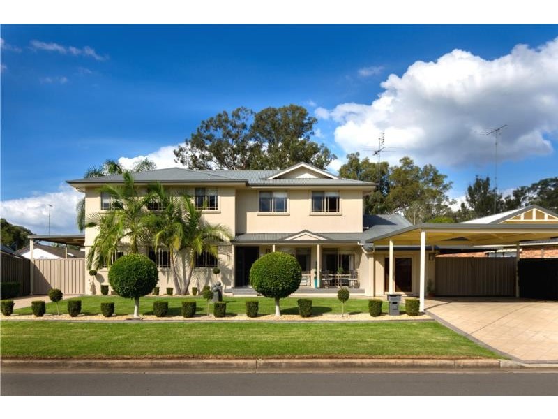 2 Glenmore Place, South Penrith NSW 2750
