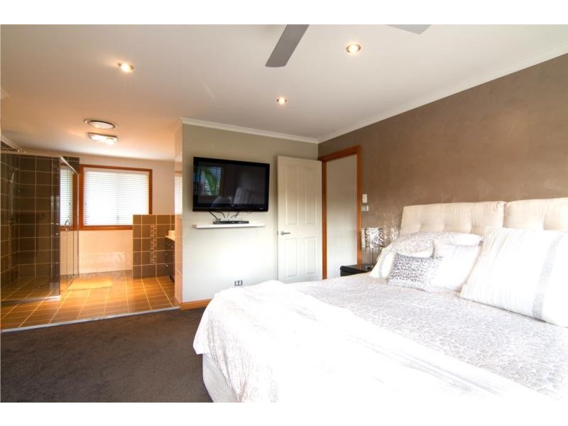 2 Glenmore Place, South Penrith NSW 2750