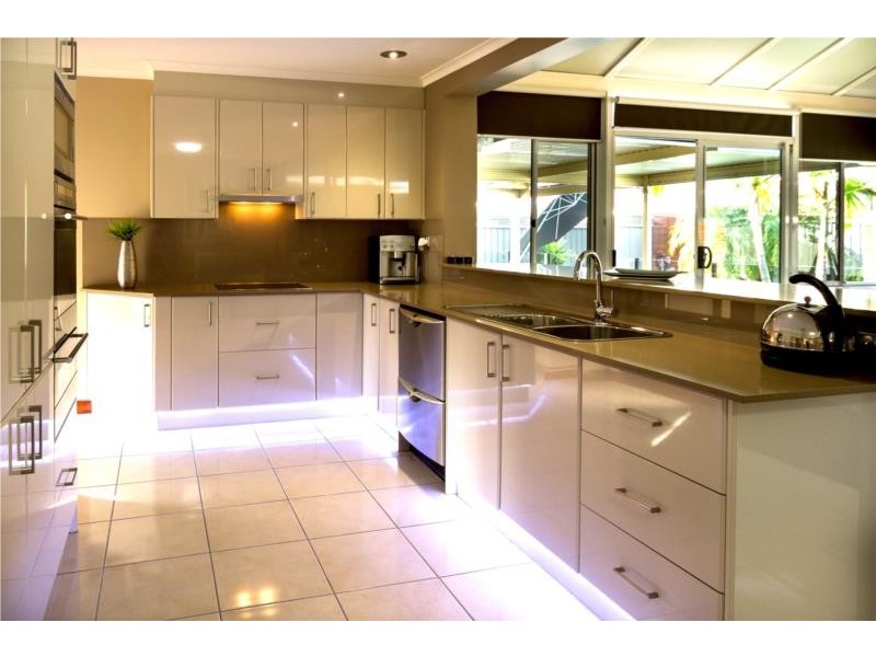 2 Glenmore Place, South Penrith NSW 2750