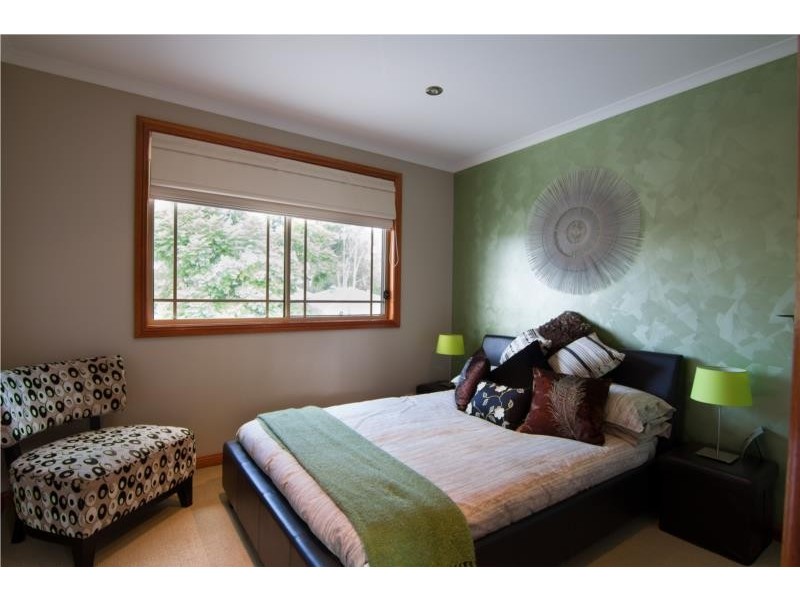 2 Glenmore Place, South Penrith NSW 2750