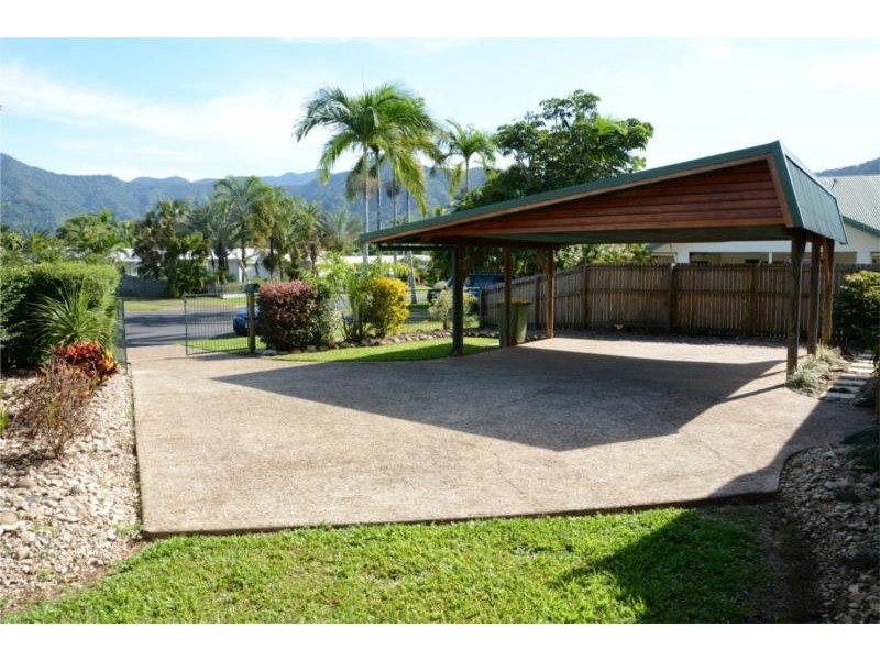 4 Bee Close, Bentley Park QLD 4869