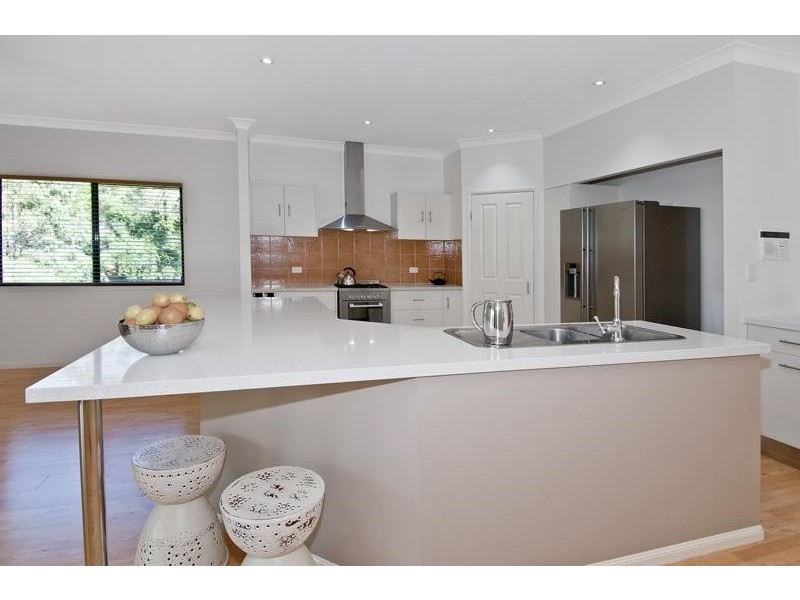 15 Lagovista Terrace, Bahrs Scrub QLD 4207