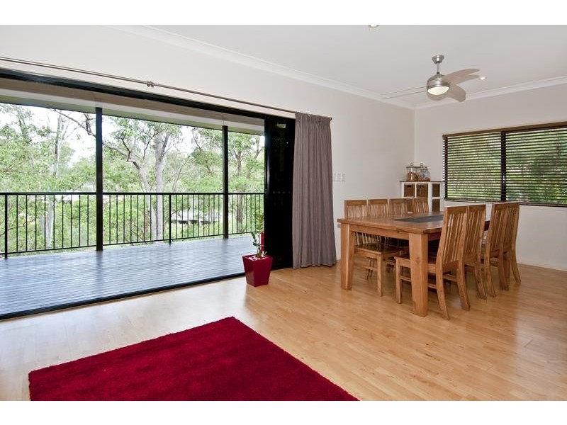 15 Lagovista Terrace, Bahrs Scrub QLD 4207