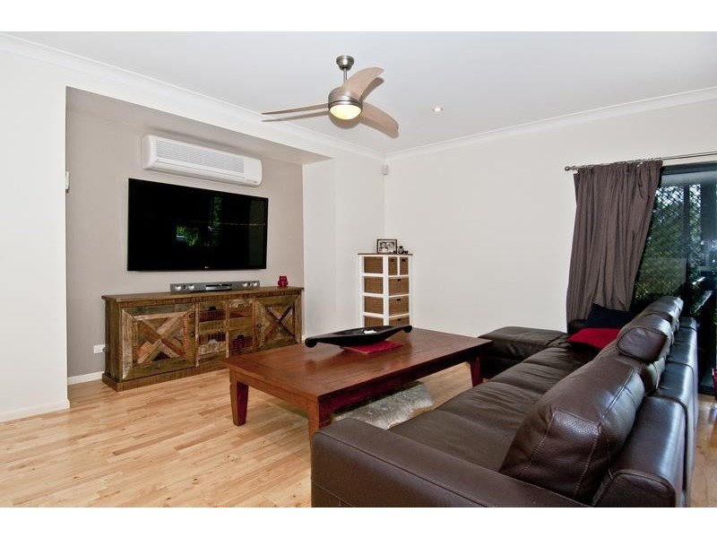 15 Lagovista Terrace, Bahrs Scrub QLD 4207