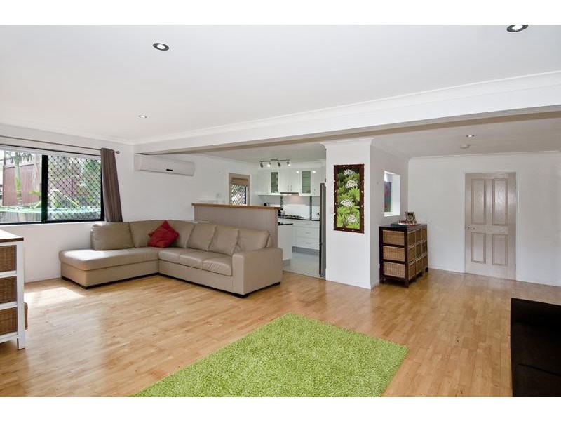 15 Lagovista Terrace, Bahrs Scrub QLD 4207