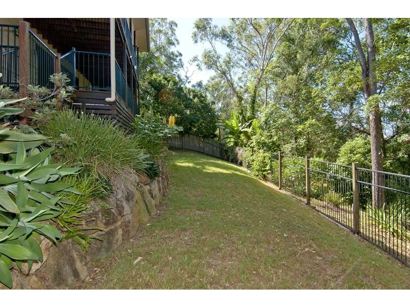 15 Lagovista Terrace, Bahrs Scrub QLD 4207