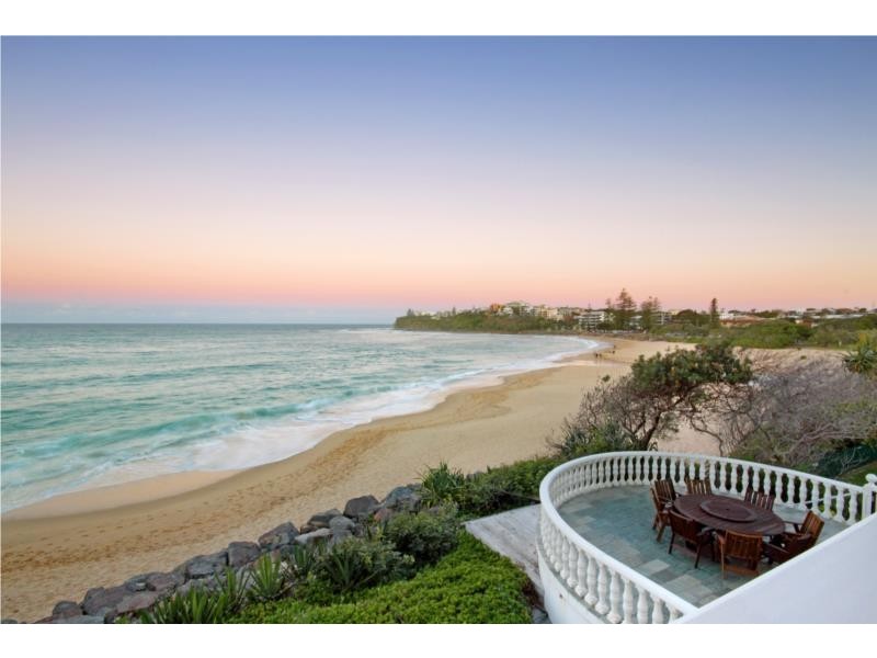 2 Cooroora Street, Dicky Beach QLD 4551