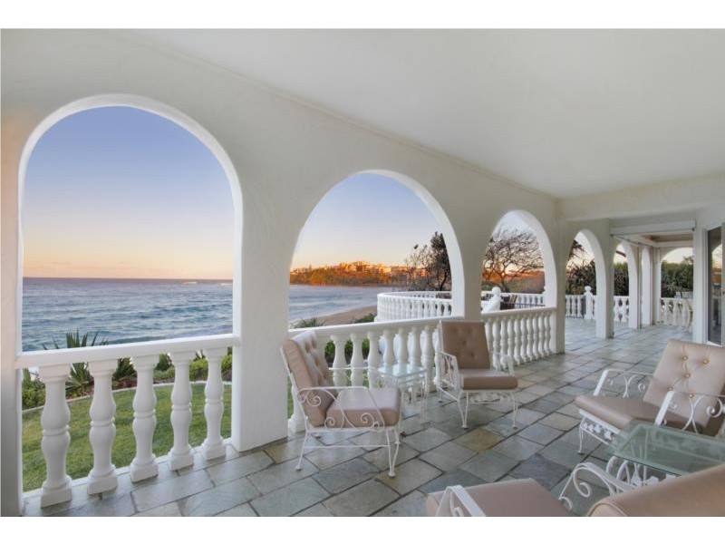 2 Cooroora Street, Dicky Beach QLD 4551