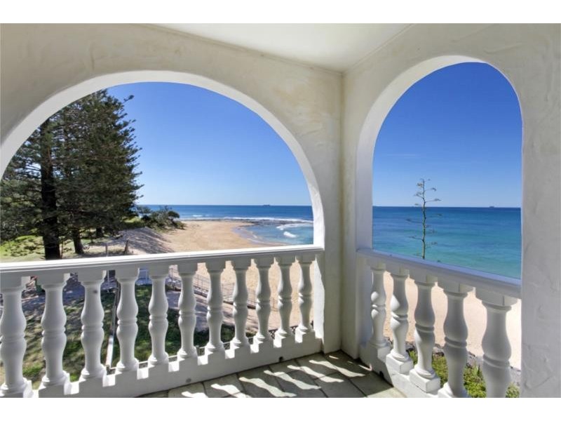 2 Cooroora Street, Dicky Beach QLD 4551