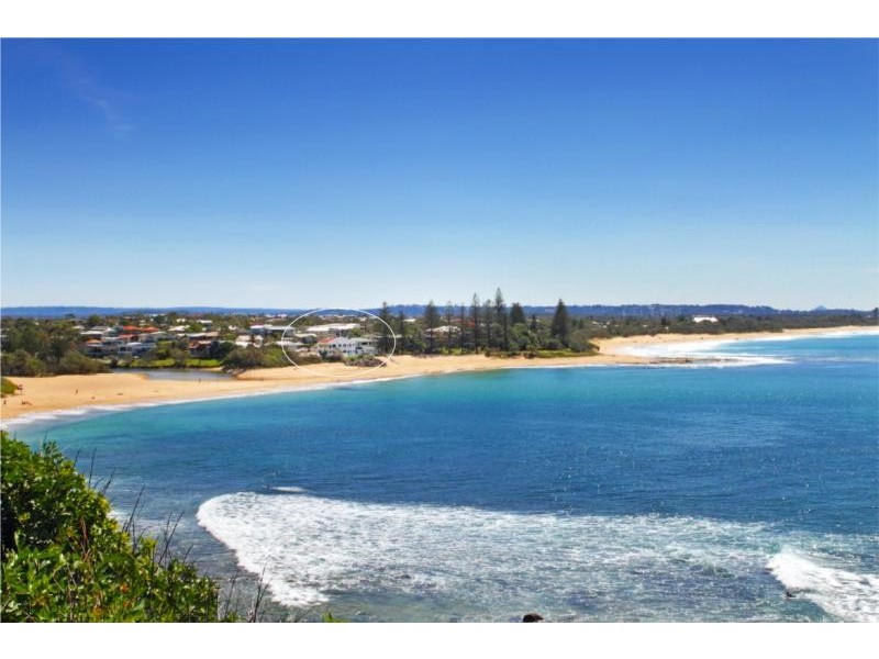 2 Cooroora Street, Dicky Beach QLD 4551