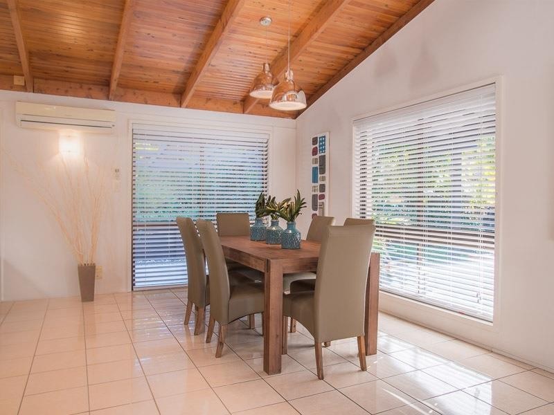 2 Narrabundah Street, Mudgeeraba QLD 4213