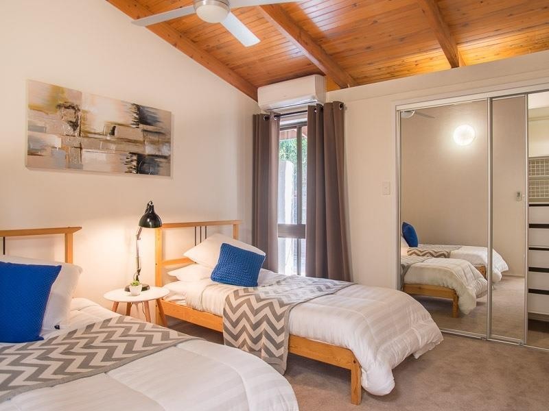 2 Narrabundah Street, Mudgeeraba QLD 4213