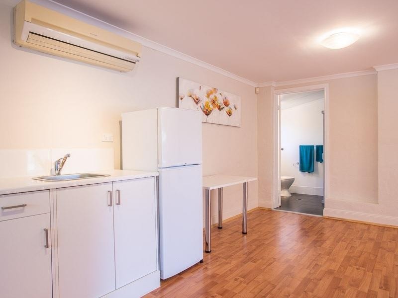 2 Narrabundah Street, Mudgeeraba QLD 4213