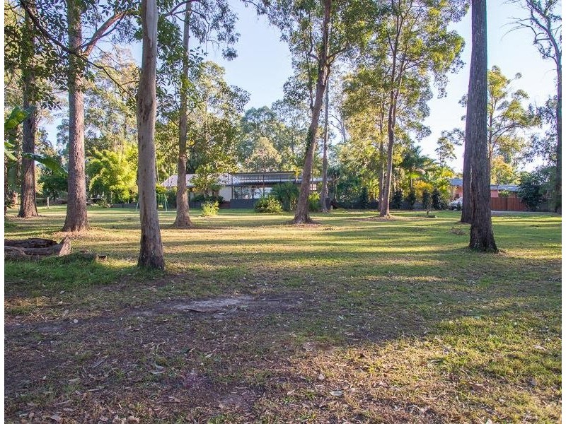 2 Narrabundah Street, Mudgeeraba QLD 4213