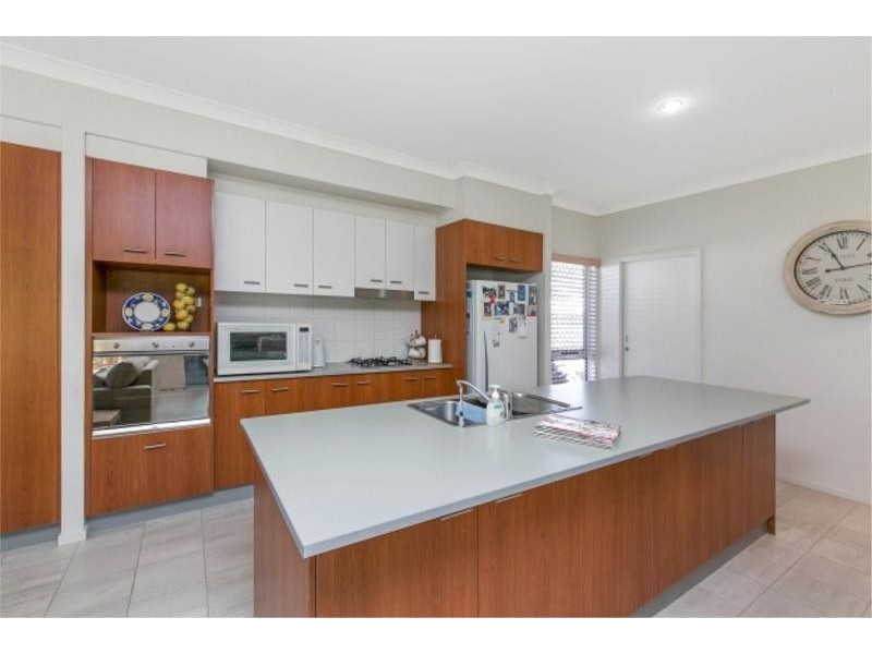 51 Yarra Road, Wakerley QLD 4154