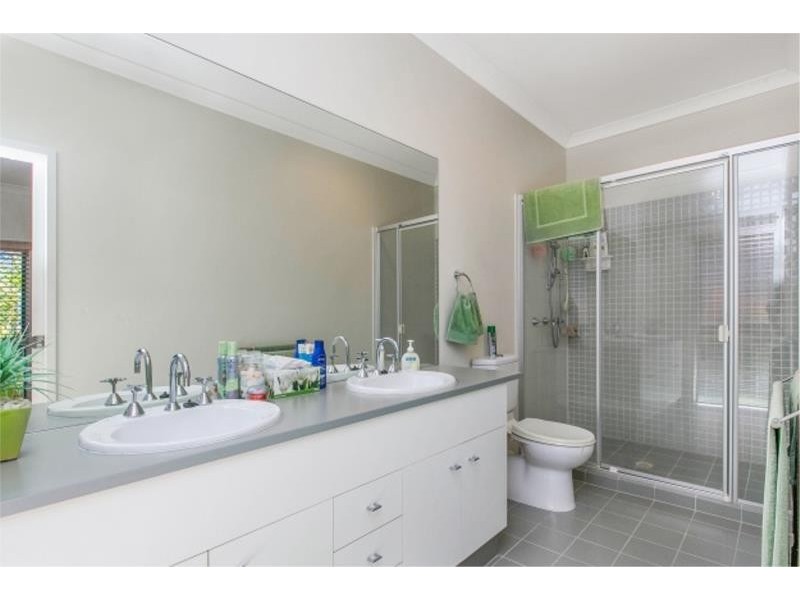 51 Yarra Road, Wakerley QLD 4154